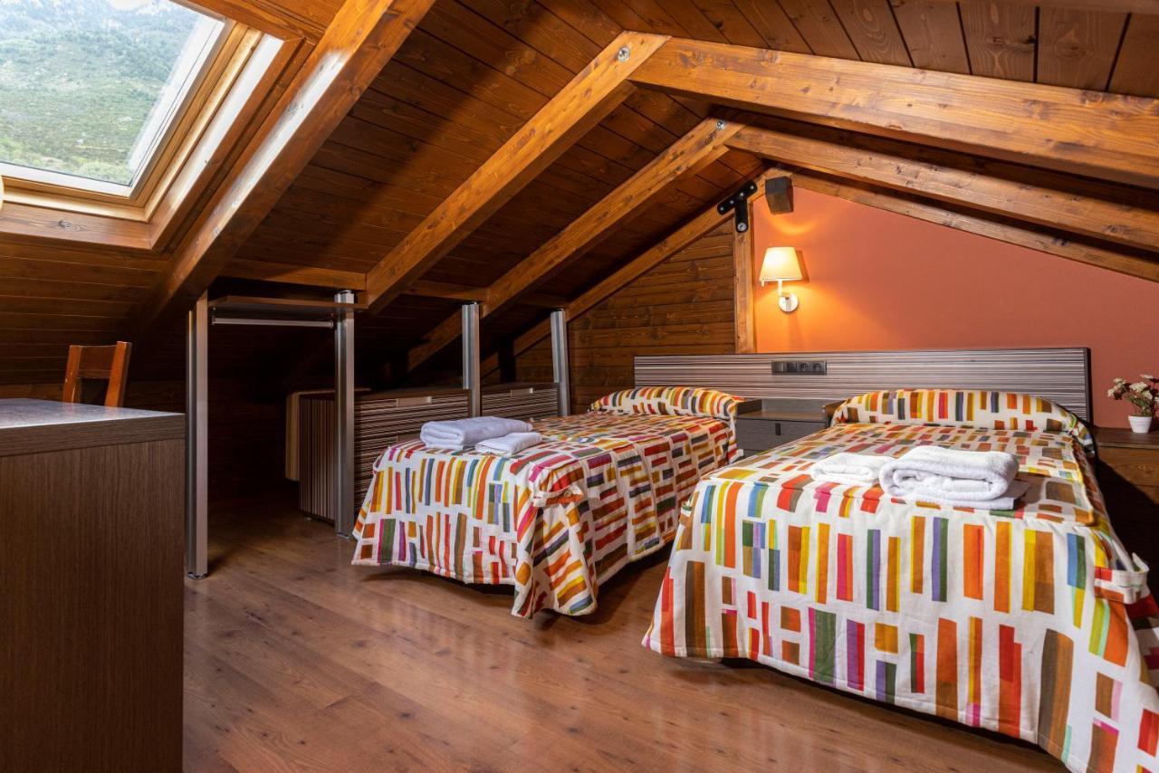 Apartamentos Casa Roldan I Benasque Buitenkant foto